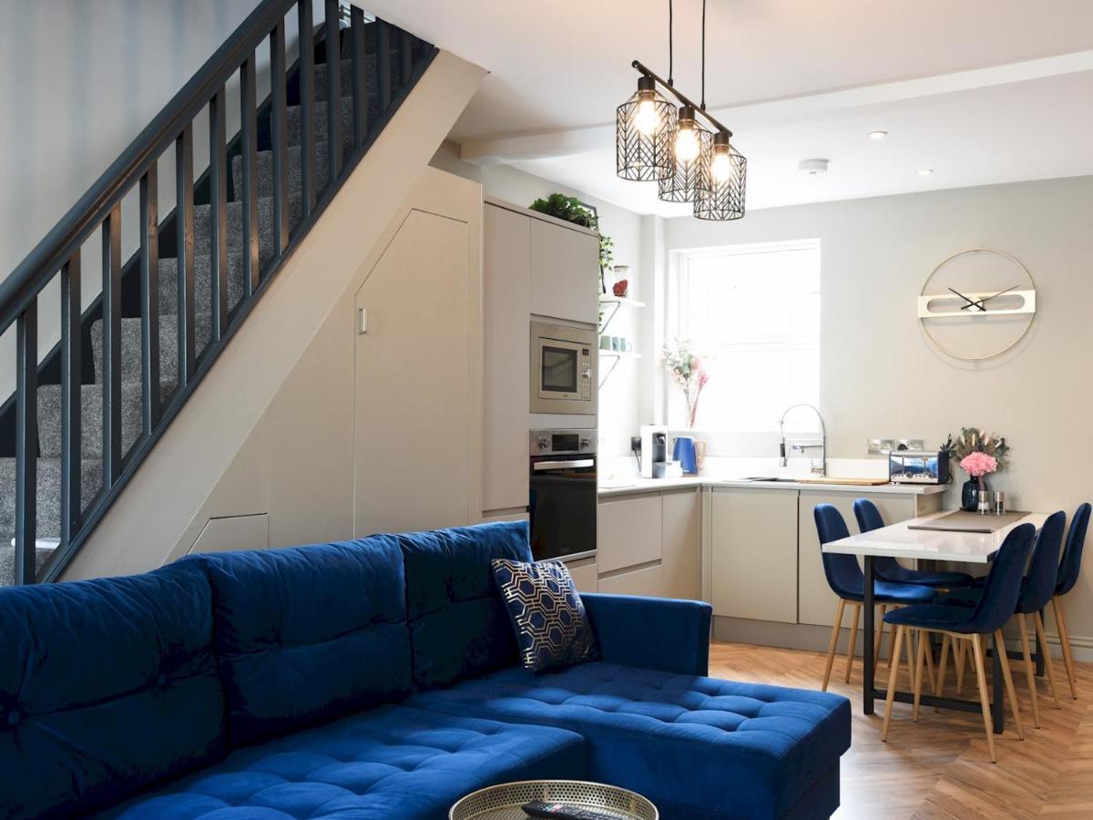 Pass The Keys Newly Refurbed 3Bed 2Bath House In Central Portsmouth Exterior photo